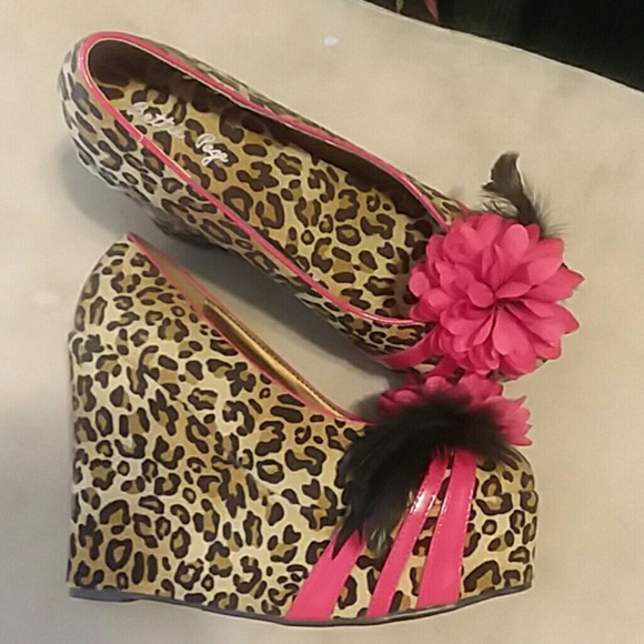 High Heels - Picture 2 of 4